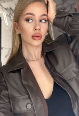 Camila, 23 <span class=