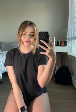 Lylly, 18 <span class=